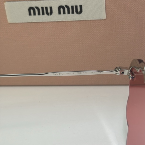 💯- New Authentic MIU MIU MU57U Irregular-Frame Sunglasses - Picture 13 of 16